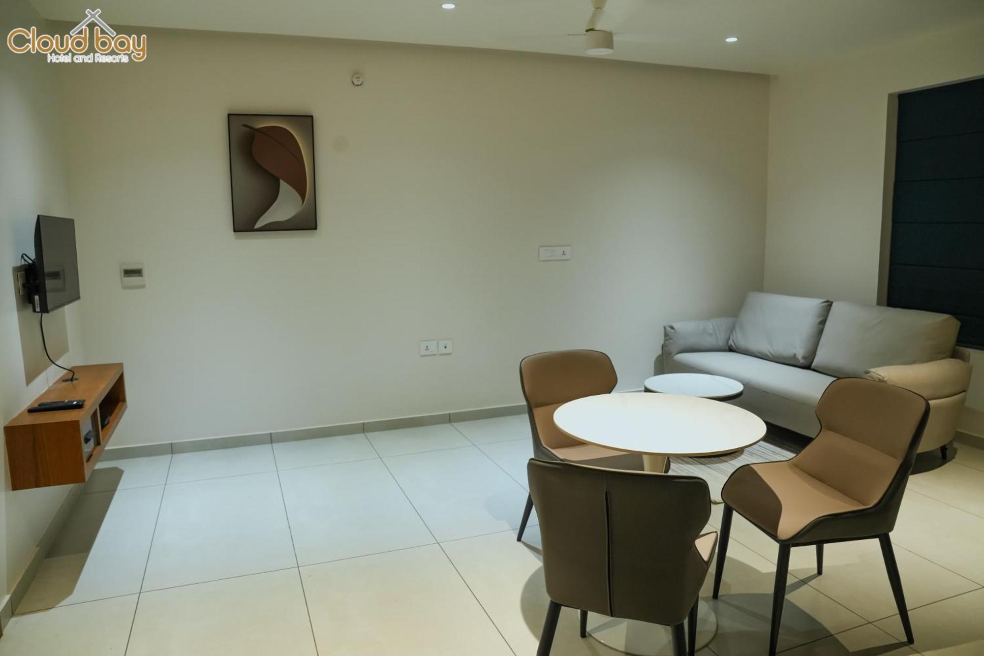 Hotel Cloud Bay Manjeri Esterno foto