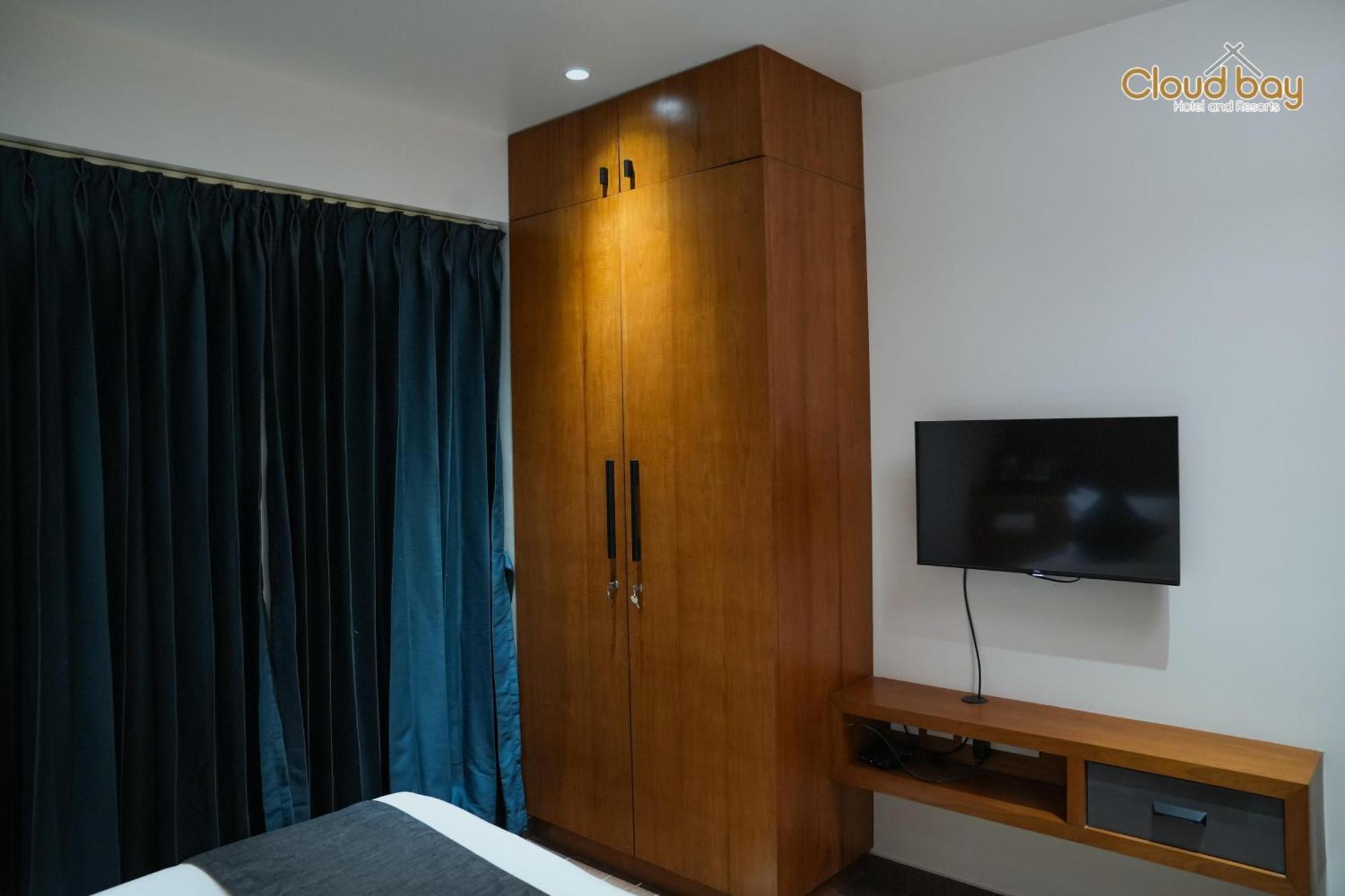 Hotel Cloud Bay Manjeri Esterno foto